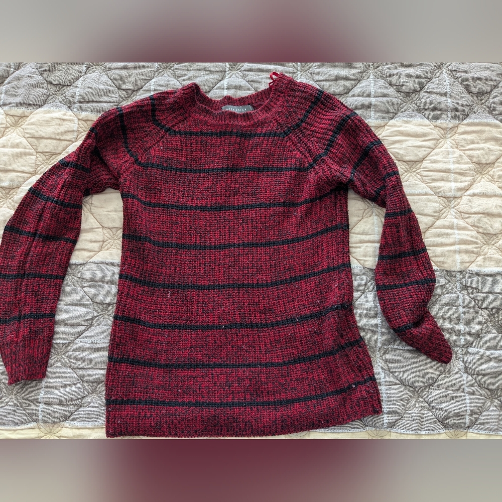 Suzy Shier, medium sweater, red